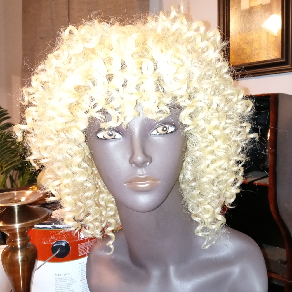 Sandys Wig Caps